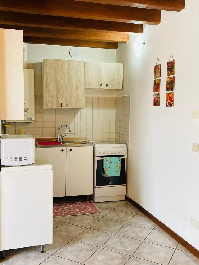 Palm Beach - Your Private And Complete Apartment In Desenzano Del Garda Kültér fotó